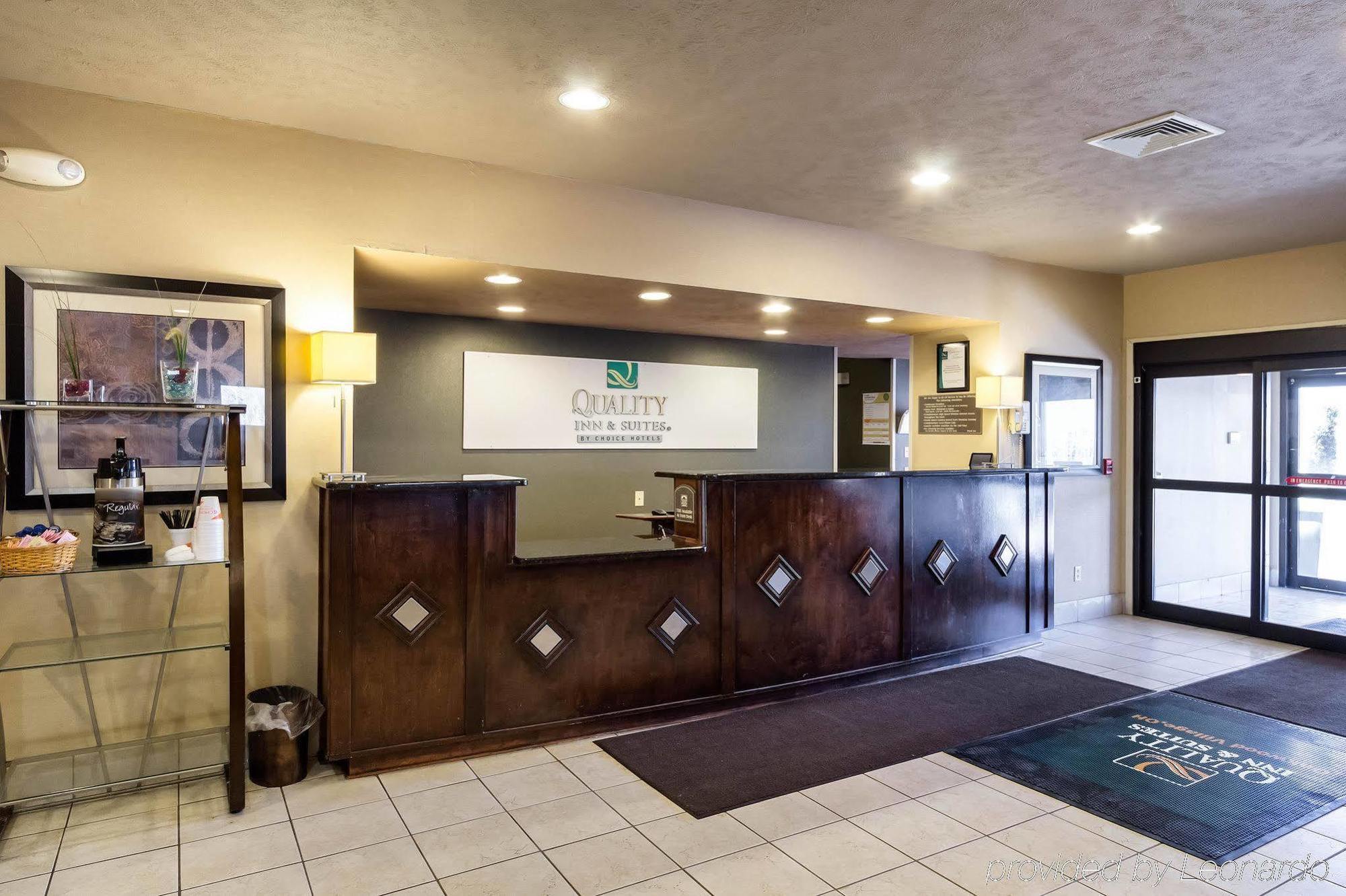 Quality Inn & Suites Oakwood Village - Cleveland South Luaran gambar